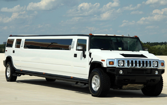 Hummer Limousine in Woodbury, MN